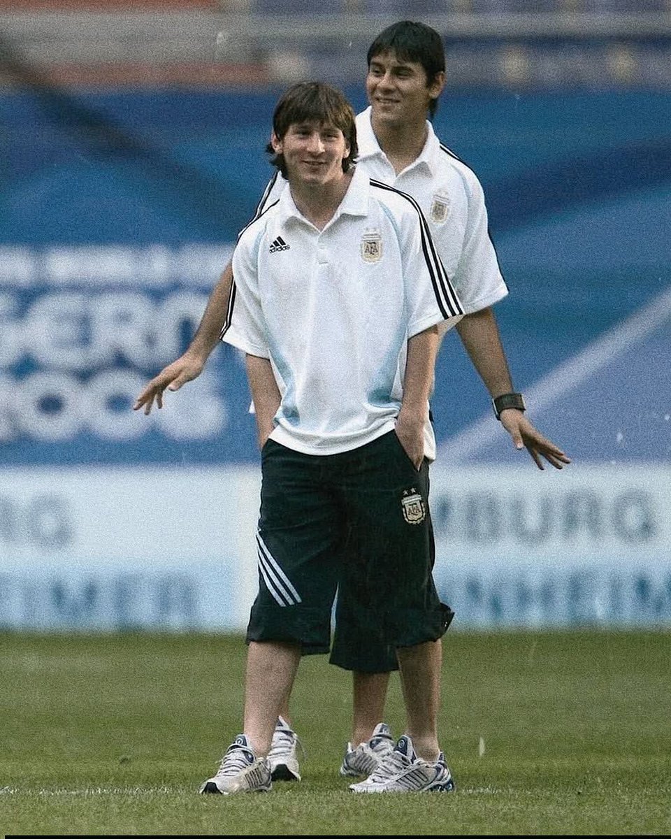 Chiagozigoitag's tweet photo. Before the trophies. Before the records. Before the World Cup… there was just a young Messi. 🥹🐐 One left foot, one dream, and a journey that changed football forever. 🇦🇷👑 #Messi #GOATBefore the trophies. Before the records. Before the World Cup… there was just a young Messi https://t.co/bQdGpfQlbg