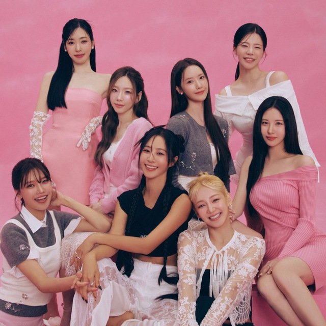 MCagaraeva35971's tweet photo. #7000DaysWithSNSD
#소녀시대_7000일_우리오래가자

7000 Days with SNSD 💗 https://t.co/a8UFyYCWKi