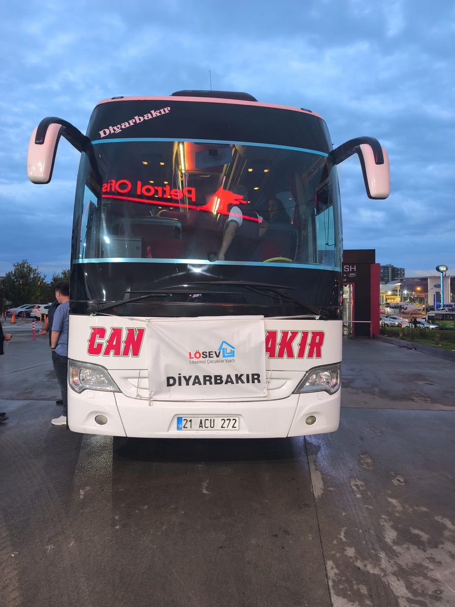 ustunezer's tweet photo. LÖSEV İLE BİRLİKTE BÜTÜN
TÜRKİYE ANITKABİR’e KOŞUYOR.
Coşku heyecan dorukta ..
Haydi ANKARA
Şimdi sıra sende.
Bak GÜNEŞ LÖSEV’le DOĞDU .
KOŞ GEL ATA’MIZA https://t.co/H8xFmRvuhH