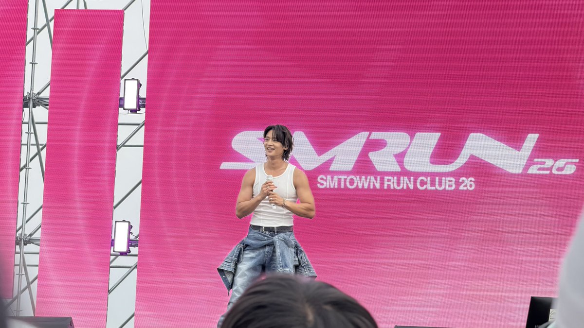 affection_129's tweet photo. the face of the person who ran 20 kms and performed 4 songs🫠 he was so happy 🥹 https://t.co/QCbrrX48gl