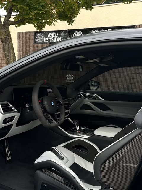 competitionreal's tweet photo. BMW M4 Competition 🖤 https://t.co/8pjuVk8RXx