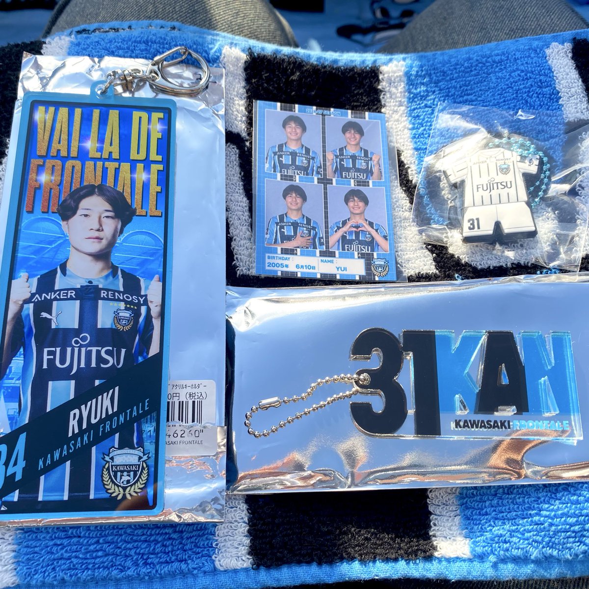 Ofro__4's tweet photo. 川崎フロンターレ ガチャフロ
買取よろしくお願いいたします🙇‍♀️

【譲】
26 由井 航太 選手 (300円)
31  関德晴 選手
 (ユニラバ200円 アクキー500円)
34 長璃喜 選手 (700円)

 #ガチャフロ  #frontale https://t.co/pFxWoHlHGR