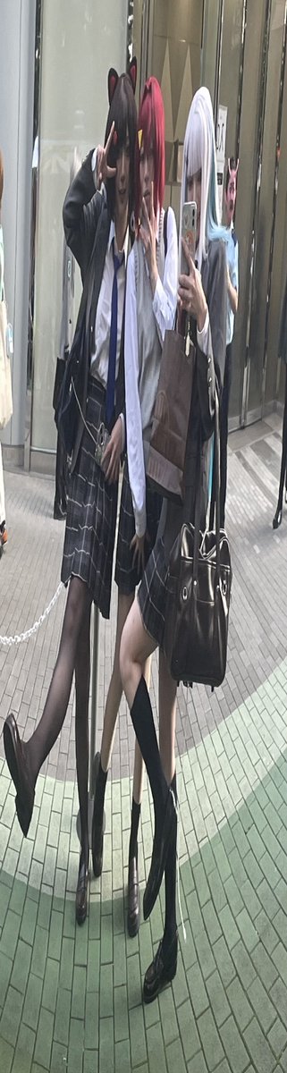 ameme_s2__'s tweet photo. てでし〜❕❕❕
好きさんチームでいる❕
#コスフェスTDC #レイパラ https://t.co/bcozatlQmP