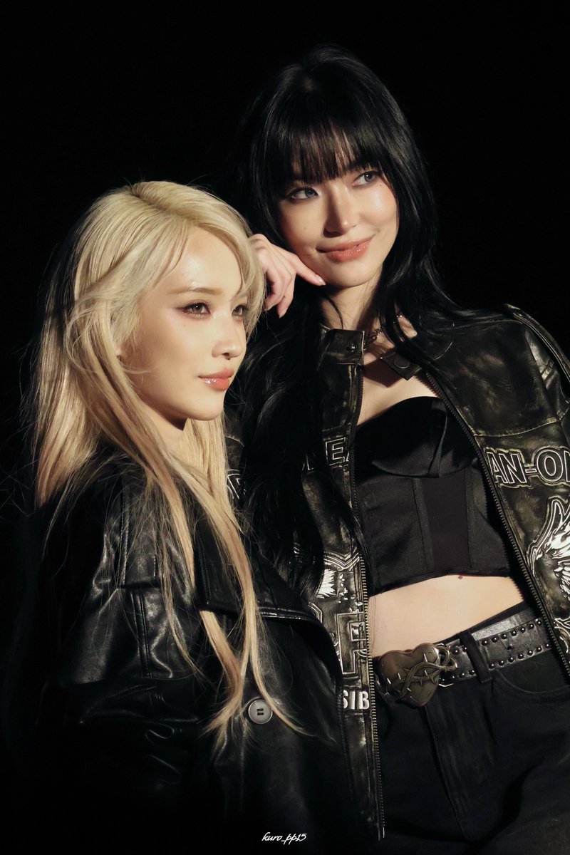 thekcckk's tweet photo. เอ๊ะๆๆๆๆ ตาวิเศษเห็นนะ จิงจิงยูตาไวมากก 555555555 https://t.co/7idrXGGdS7