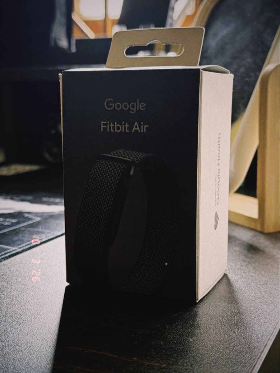 amadcap26's tweet photo. Look what just arrived🫣
Ordered from JioMart.
Shot on iPhone 17 Pro using Dazz Cam
#googlefitbitair 
#fitness 
#techtwitter https://t.co/dzq8lxiYSI
