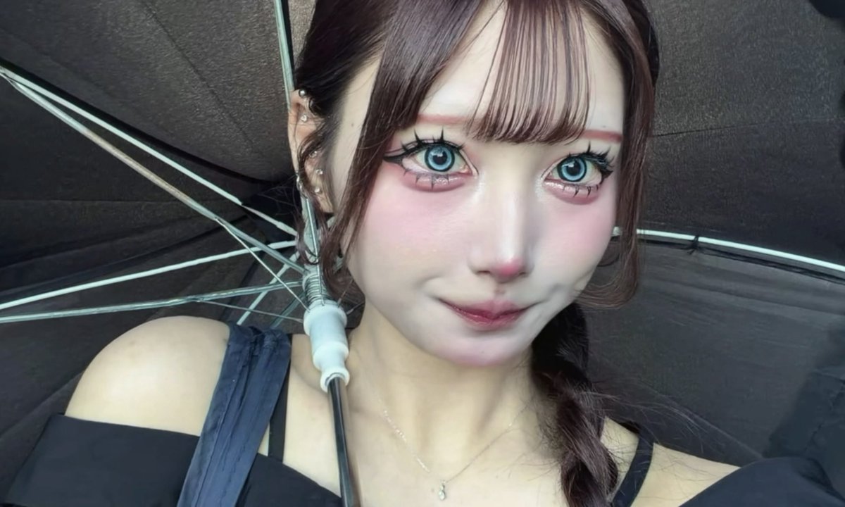 nemunemudolly's tweet photo. メイクでどんな雰囲気にだってなれる気がする💭♡

#自撮り界隈 #コンカフェ嬢 #いいね返し https://t.co/wXPxVhFTjy