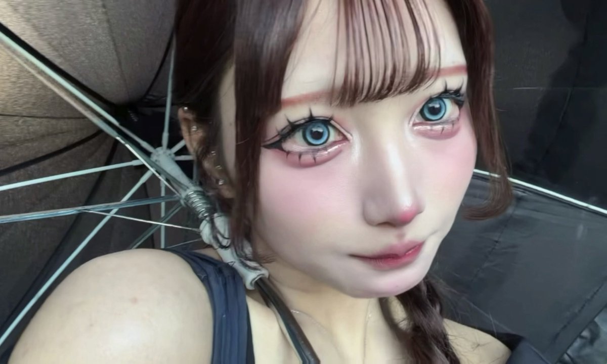 nemunemudolly's tweet photo. メイクでどんな雰囲気にだってなれる気がする💭♡

#自撮り界隈 #コンカフェ嬢 #いいね返し https://t.co/wXPxVhFTjy