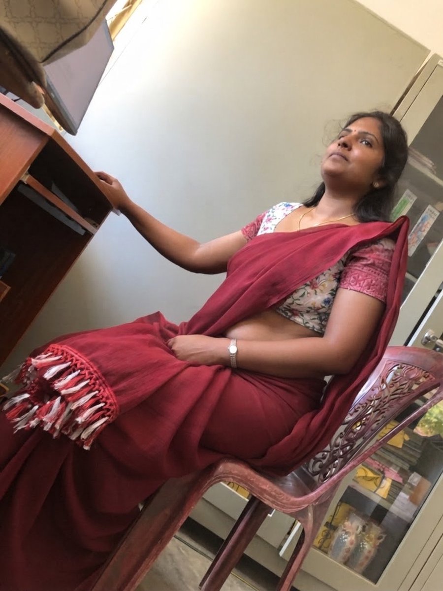 Jn123_z's tweet photo. Srilankan teacher part 2,antha idupa pathale oluguthu,iva kedacha enna pannuvinga comment la sollunga https://t.co/UbJVqo0hjC