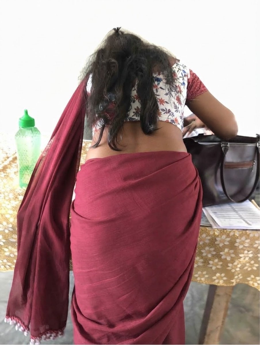 Jn123_z's tweet photo. Srilankan teacher part 2,antha idupa pathale oluguthu,iva kedacha enna pannuvinga comment la sollunga https://t.co/UbJVqo0hjC