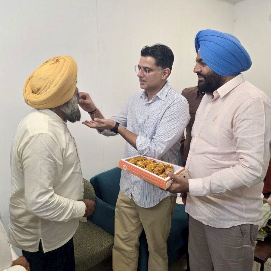 PargatSOfficial's tweet photo. After taking charge as President of Punjab Congress, met Punjab Congress In-charge Shri Sachin Pilot Ji. Shri Gurjeet Singh Aujla Ji was also present on the occasion.

Discussed strengthening the organisation and taking up the issues of Punjab and its people. @SachinPilot @INCPunjab