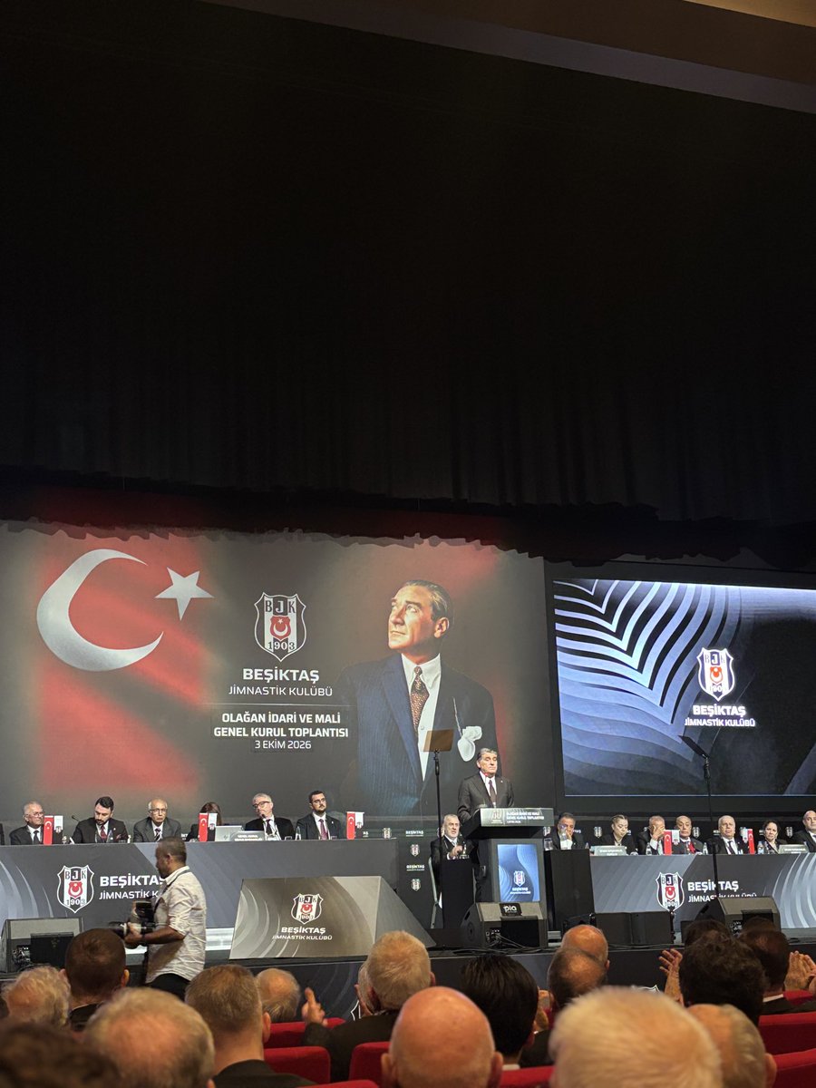 secilsedabzkrt's tweet photo. Genel Kurul 🖤🤍🦅
#beşiktaş https://t.co/uRcAhIT4Fn