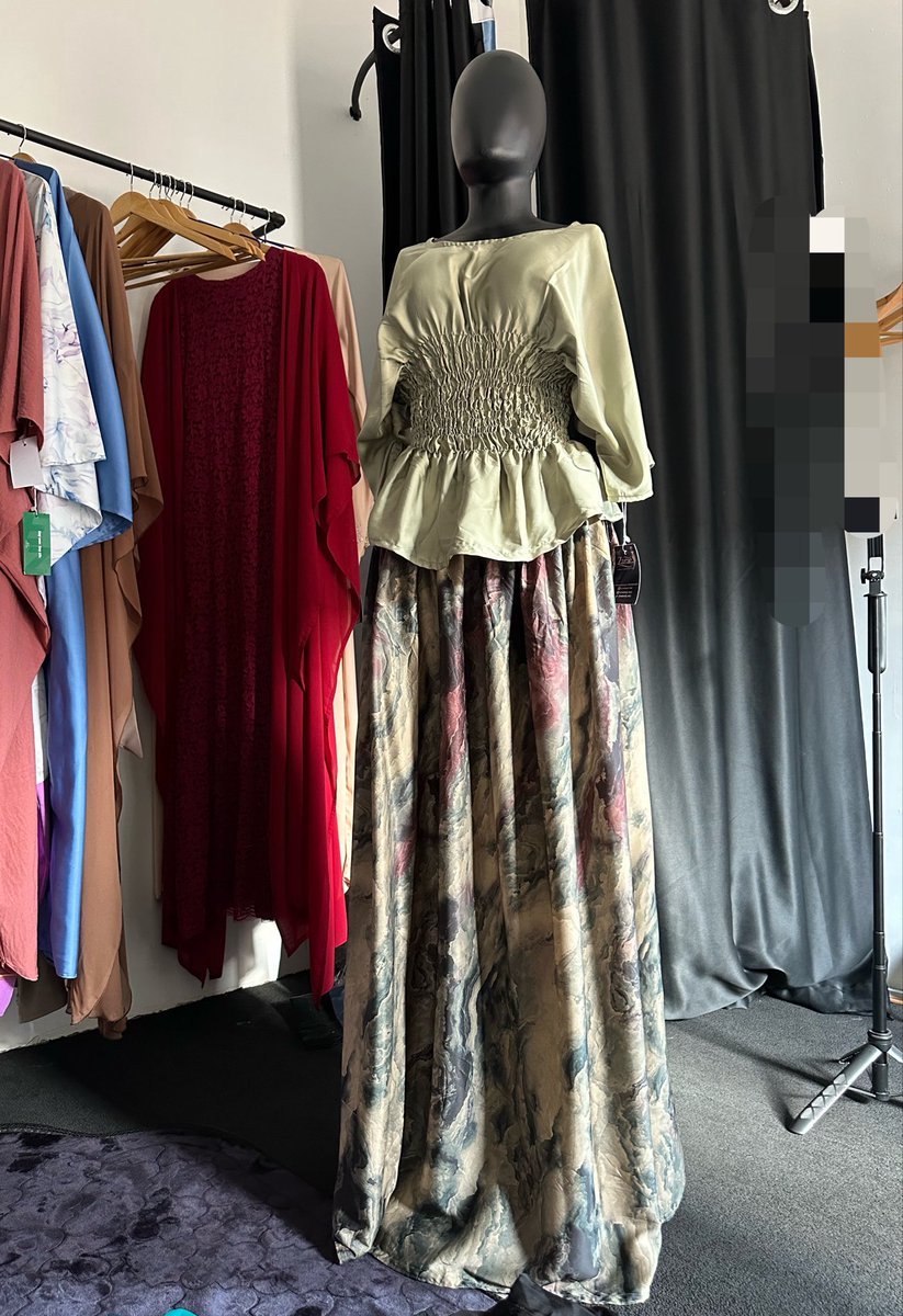 xahrasidi's tweet photo. ✨ Two-Piece Silk Sets ✨

Available for immediate pickup &amp; delivery 🛍️
₦22,000 only! https://t.co/nnbJ89VrEL