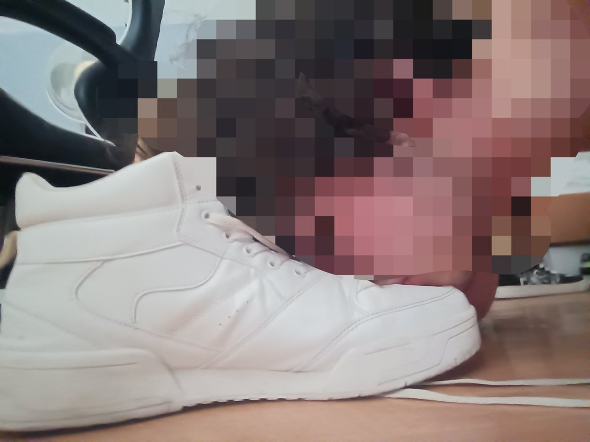 SlaveKoomi's tweet photo. @MasterAzzaam made me and @pup_pyrox kiss his shoe 300 times.
Please tell us we are good subs 🙇🏼🐶 https://t.co/XNPJ71MhBz