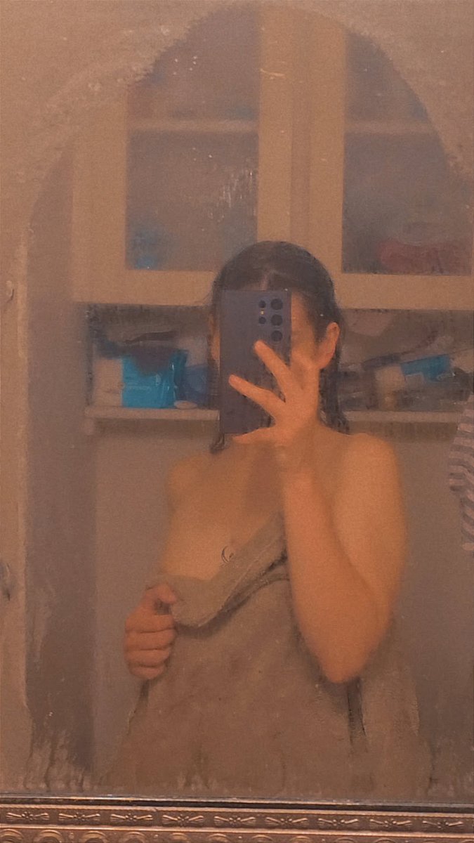 Prettyybabe1020's tweet photo. Midnight drops and Skin-to-skin thoughts.. 💦
Are you staying up late for a reason, or do you just need a distraction? https://t.co/9ymqQC3Obg