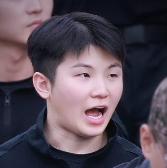 i_eat_svt's tweet photo. “ciluuuuuk…”                             “BAAAAAAA” https://t.co/tnjQwjD1bv