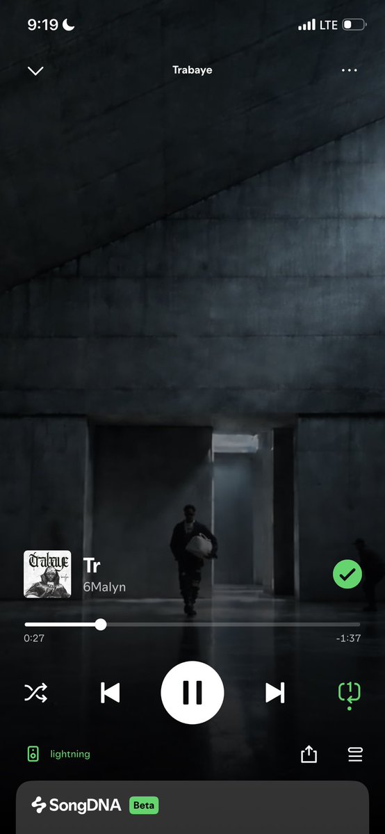 Khalipha_95's tweet photo. @6malyn On repeat 🔂 https://t.co/9QEK6Tn6vl