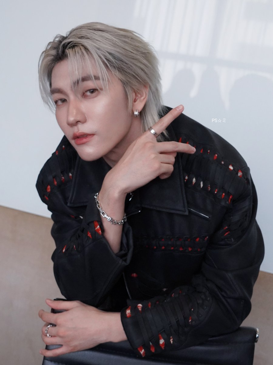 Spicy_PS's tweet photo. เกือบตาย 🤧🤧

TOOBUSY with BOSSCKM
#BOSSCKM_TOOBUSYFansign https://t.co/1c32tB18Kv