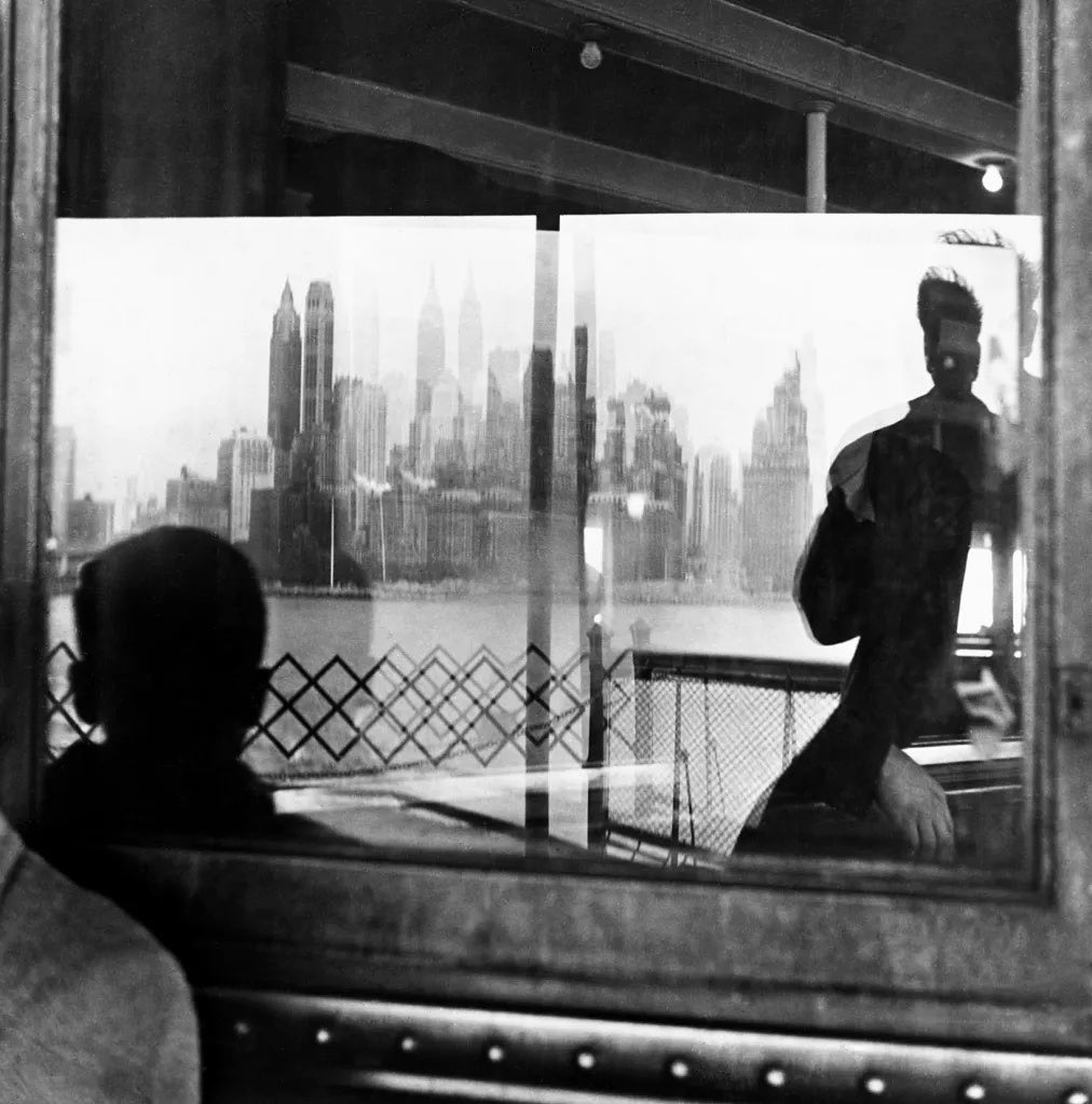 stjohnsphoto's tweet photo. Louis Faurer #photography 
Staten Island Ferry, New York, 1946 https://t.co/oeGO4UPSs3