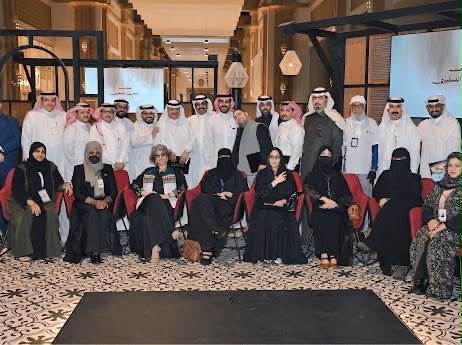 WahiQalam_'s tweet photo. يوم الاربعاء الموافق م30/9/2026
أمسية جميلة اكتملت بحضوركم وتألقت بوفائكم
كل الشكر والتقدير لضيف الأمسية الشاعر سعد عمر الذي أمتع الحضور بإبداعه وحضوره الشعري
وللمخرج والإعلامي بندر العسيري الذي أدار الحوار باقتدار وتميز
والشكر لمجموعة الفرسان 
وعلى رأسهم الإعلامي 
مفلح القحطاني رئيس المجموعة
وللمستشار ناصر وجدي علي
وللإعلامي محمد آل حمود الغامدي
والشكر موصول للمصورين المبدعين
علي آل سليمان
فهد آل سليمان
هتان الحربي
وكل الشكر للحضور الكريم الذين أضفوا للأمسية جمالا وثراء وحضورا يليق بالشعر والثقافة
شكرا لكل من كان جزءا من هذا المساء الجميل
وتبقى الكلمة أجمل حين تجد من يحتفي بها
#هيةالأدب #وزارةالثقافةLiteratureKsa #سعدعمر #المخرج بندرعسيري
