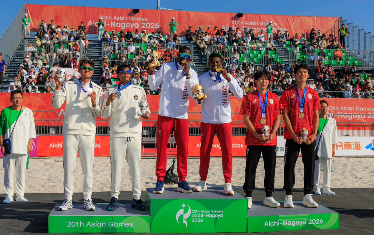QNAEnglish's tweet photo. #Asian_Games: Qatar Claims Third Straight Beach Volleyball Gold
#QNA_Sports #Qatar
https://t.co/n9cwAGvmOj https://t.co/IFuwKmQ2Ea