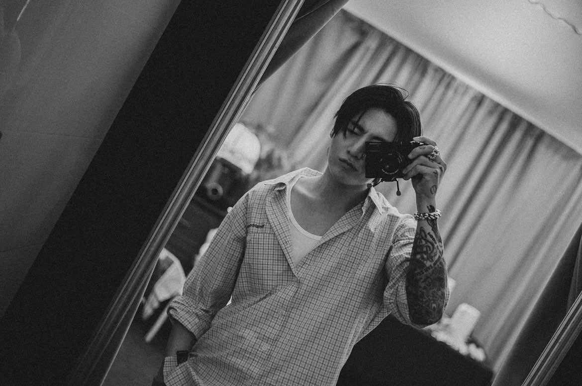 _BTSMoments's tweet photo. [📸 Instagram Post — #Jungkook] (1/4)

🐰 🇨🇴 

(https://t.co/xnlItbZiXc) https://t.co/aBE9Jpsoxo