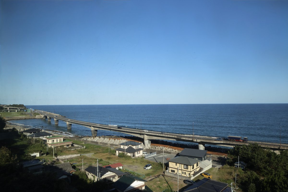 f38OknteRuvkdJ7's tweet photo. 2026/10/3
今日は、栗づくし列車「栗の秋さんぽ号」 「彩 -IRODORI-」「薫 -KAORI-」に参加しました。
水戸事業本部関係者のみなさま、美味しい栗スイーツと素敵なおもてなし、ありがとうございました🙇♂️
また参加したいと思います😊
#SAKIGAKE
#E501
#K754編成 https://t.co/6jbRaougan