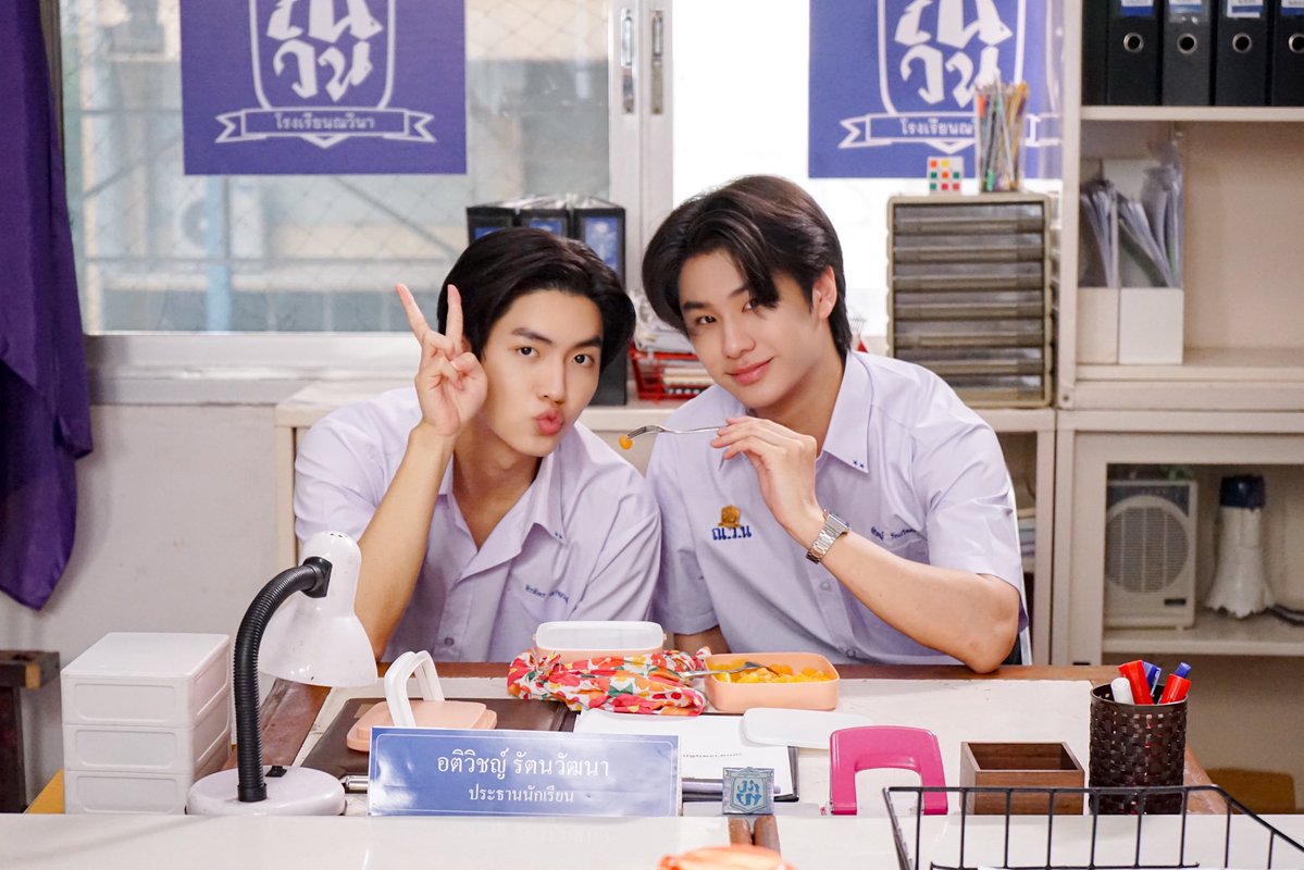 LukeMickTHFC2's tweet photo. ขนมหวานสุดโปรด แถมมีคนที่ชอบมาป้อนให้ ก็จะอร่อยเป็นพิเศษเลยใช่มั๊ยคะ ประธานรุธน้องจิ 🥰

GOOD BOY SERIES Q18

#GoodBoySeries 
#lukeso_ #mickmetas  
#LukeMick https://t.co/TdXboK6EQJ