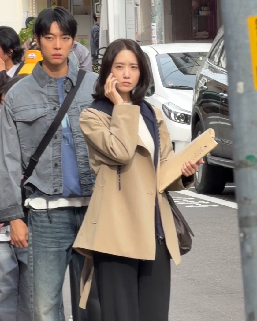 franky___a's tweet photo. Ishihara Satomi as Mikoto Misumi and YoonA as Song Do Eun for 'Unnatural' 🥹
Their overall styling looks the same 🥹
#YoonA #윤아 #임윤아 #LimYoonA https://t.co/pTK4eyIliK