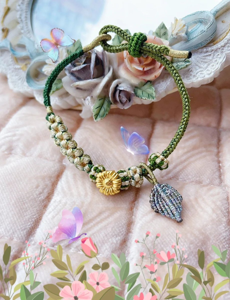 AliviaGuissnot's tweet photo. Terminé mi arete de macramé con cuentas de madera! Nada crea calidez como un trabajo hecho a mano. https://t.co/t35Pgv9ogq