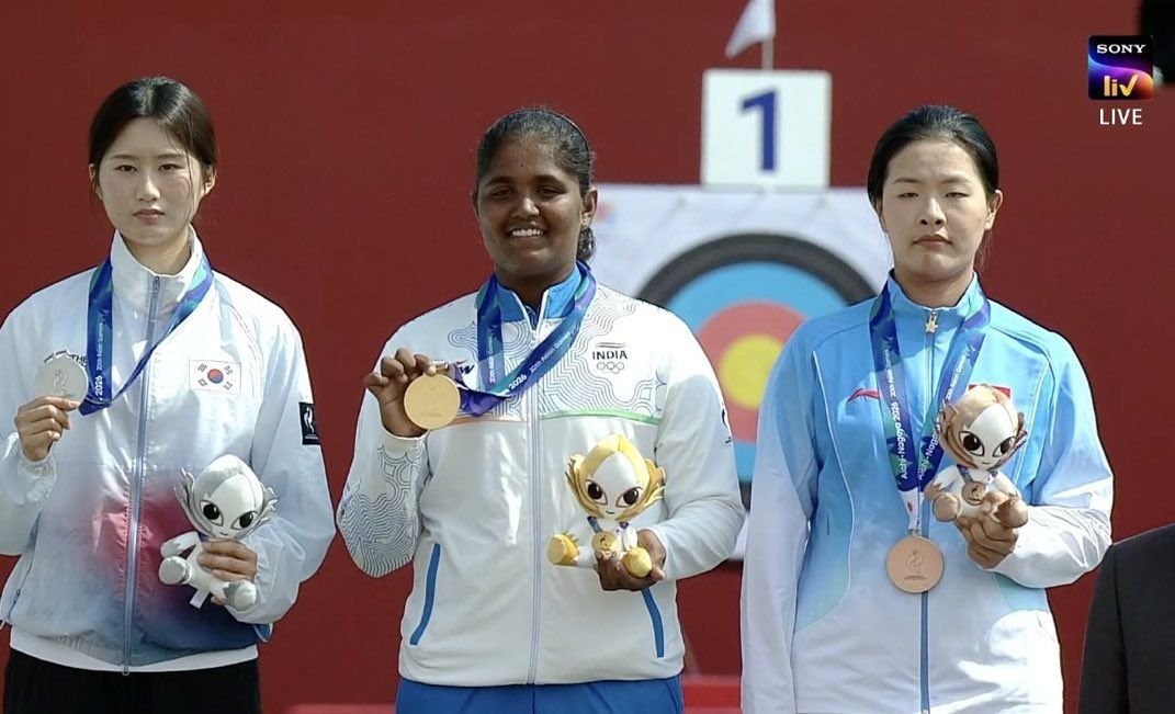 BasketballMuse1's tweet photo. Hey @grok , the Chinese &amp; korean bot X  profiles telling that Indians are not Asians.
So why Indians are beating them in Asian games https://t.co/2g9qytu93z