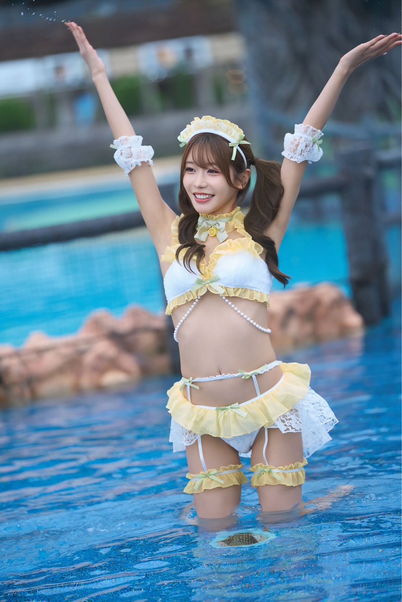 davidwu000's tweet photo. 一緒に水遊びしよ〜！💦💙
びしょ濡れになる覚悟はできてる？🤣

被写体: まいかちゃん @maika_burlesque 

#近代麻雀水着祭2026
#いかなきゃキンマー
#まいか
#まいかさん
#Maika
#近代麻雀
#キンマー
#真夏の水着祭り
#63angel
#63angelまいか https://t.co/UOzhswXrDs