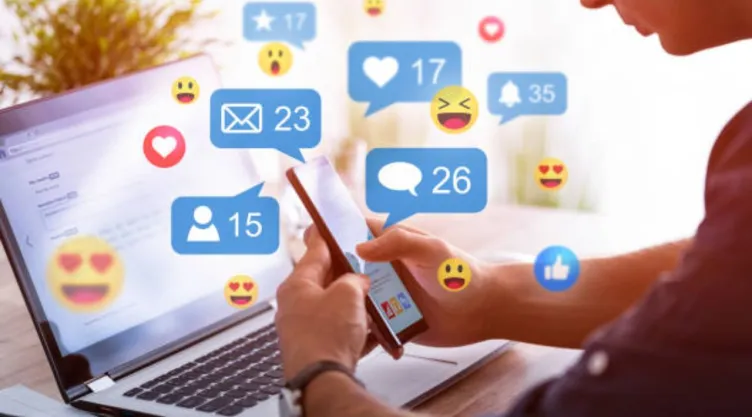AztecaNoticias's tweet photo. ¿Te cuesta entender el #lenguaje de los #chavos? 📱💬
Abreviaturas como GPI, POV o LMAO invaden #internet.
Checa esta guía rápida:
👉 https://t.co/rzXvJxNhKu https://t.co/0PWm0LfHur