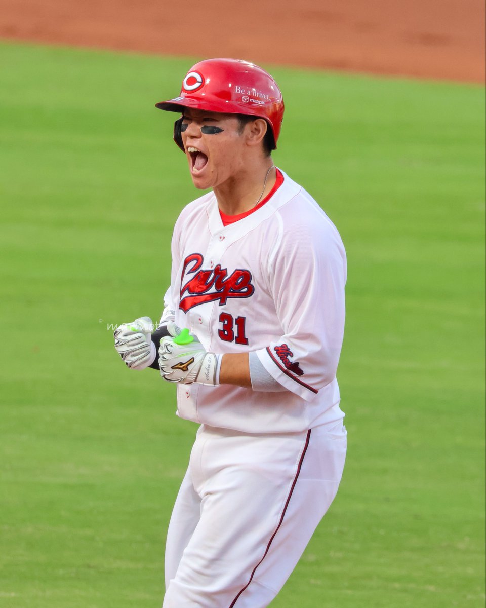 marmot77683270's tweet photo. サクちゃーーーん！！！

2026.10.3 マツダ
#坂倉将吾
#carp https://t.co/uFCrmEfEai