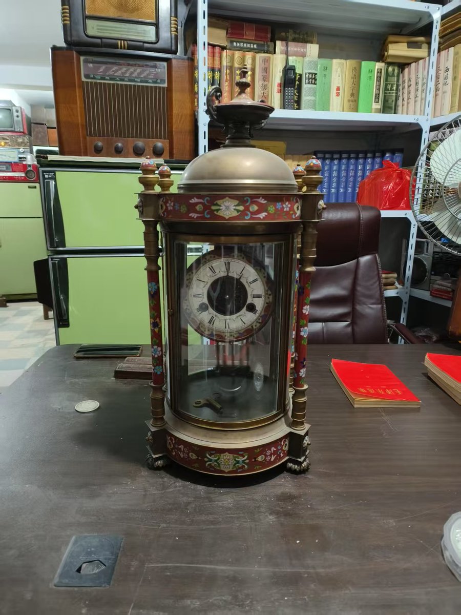 dnwndms83's tweet photo. [Old Bell Exhibition showcases timeless craftsmanship, a must-see for vintage lovers!]， https://t.co/n1CuKpPUle