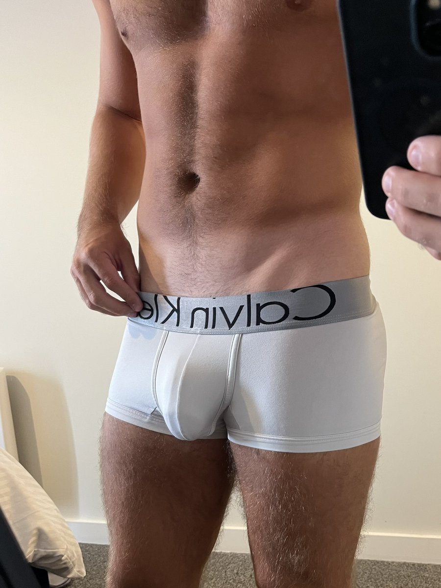 milesmrxx's tweet photo. On or off?👀 https://t.co/Do5Qpx35Qw