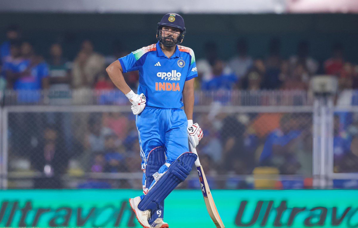 Shebas_10dulkar's tweet photo. Most Runs as an Opener in ODI Cricket 

15310 - Sachin Tendulkar (48.29)
12740 - Sanath Jayasuriya (34.61)
10179 - Chris Gayle (39.45)
10000 - 𝗥𝗼𝗵𝗶𝘁 𝗦𝗵𝗮𝗿𝗺𝗮 (54.63)*
  9200 - Adam Gilchrist (36.50)
  9146 - Sourav Ganguly (41.57)
  8648 - Desmond Haynes (41.37)

#INDvsWI