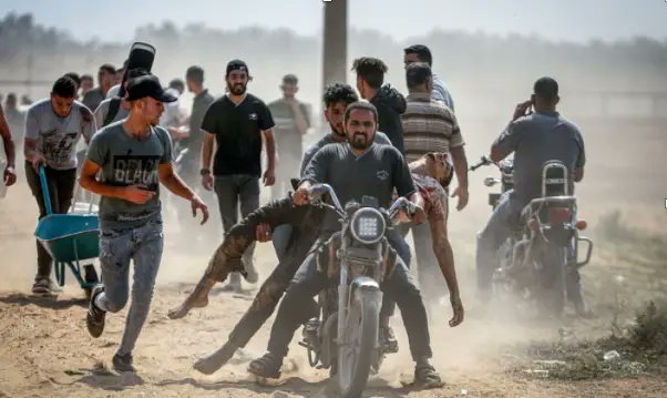 EllaTravelsLove's tweet photo. Why did much of the mainstream media fail to report on the active participation of Gazan civilians in the October 7, 2023 massacre and invasion?

The images released by Hamas itself leave little room for doubt.

A thread.
Viewer's discretion is advised ⚠️ 

Kindly share. https://t.co/hiRQu5Jydk