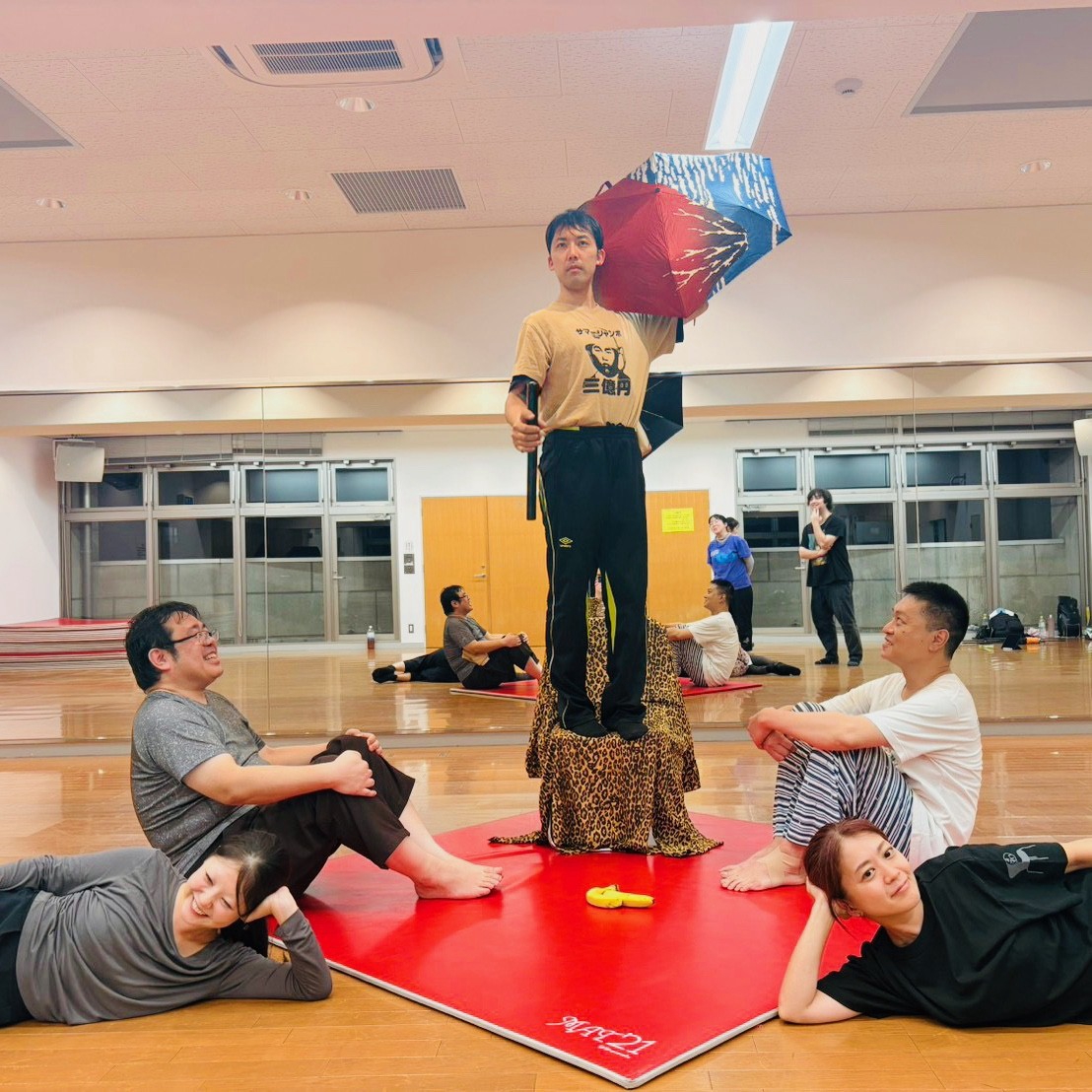 gfuture_2026's tweet photo. 関連企画として、カンパニーメンバーの篠原 健によるワークショップも開催！ご参加ありがとうございました！

今後も新生「伊藤キム＋輝く未来」の活動にご着目ください👀💥
公式Webサイト⇨https://t.co/sH1JqACI4f https://t.co/HrlJYaXf7q