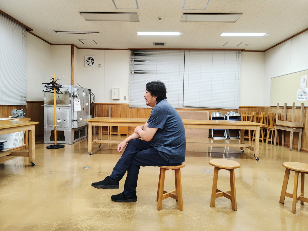 odgeki_6's tweet photo. 【シアター★6の愉快な稽古場】

今年1月の山形公演以来となる『&amp;Traveler』。

大館公演では更に改良を加えながら試行錯誤中です。

シアター古参コンビによる2人芝居、お見逃しなく！

WEB予約はこちら↓
https://t.co/t1qFL5qcRb

#演劇 #秋田 #大館 https://t.co/Elu39UPdCS