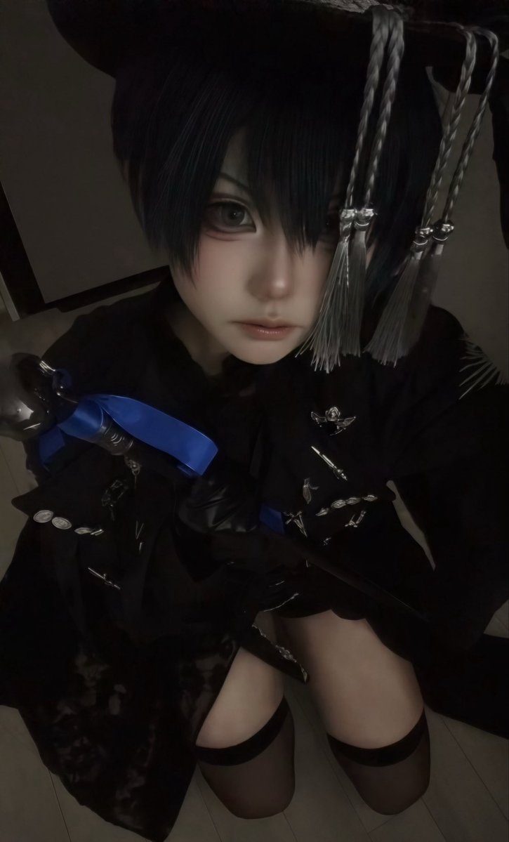 chal_l0's tweet photo. ”명령이다, 세바스찬.“
#cos #黒執事 https://t.co/maCbHvQ88E