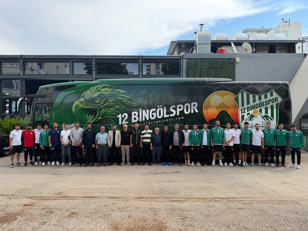 MesutBaysall's tweet photo. Pazar günü ADANA01FK-12BİNGÖLSPOR-Maçı için İlimize gelen Bingöl spor yönetimi ve futbolcularınızla bir araya geldik. Tüm hemşerilerimizin desteklerini bekler. Takımlarımıza başarılar diliyorum. Dostluk kardeşlik sahada olacak. İkiside bizim takımımız. @BingolsporFk https://t.co/F3P3KynoBh