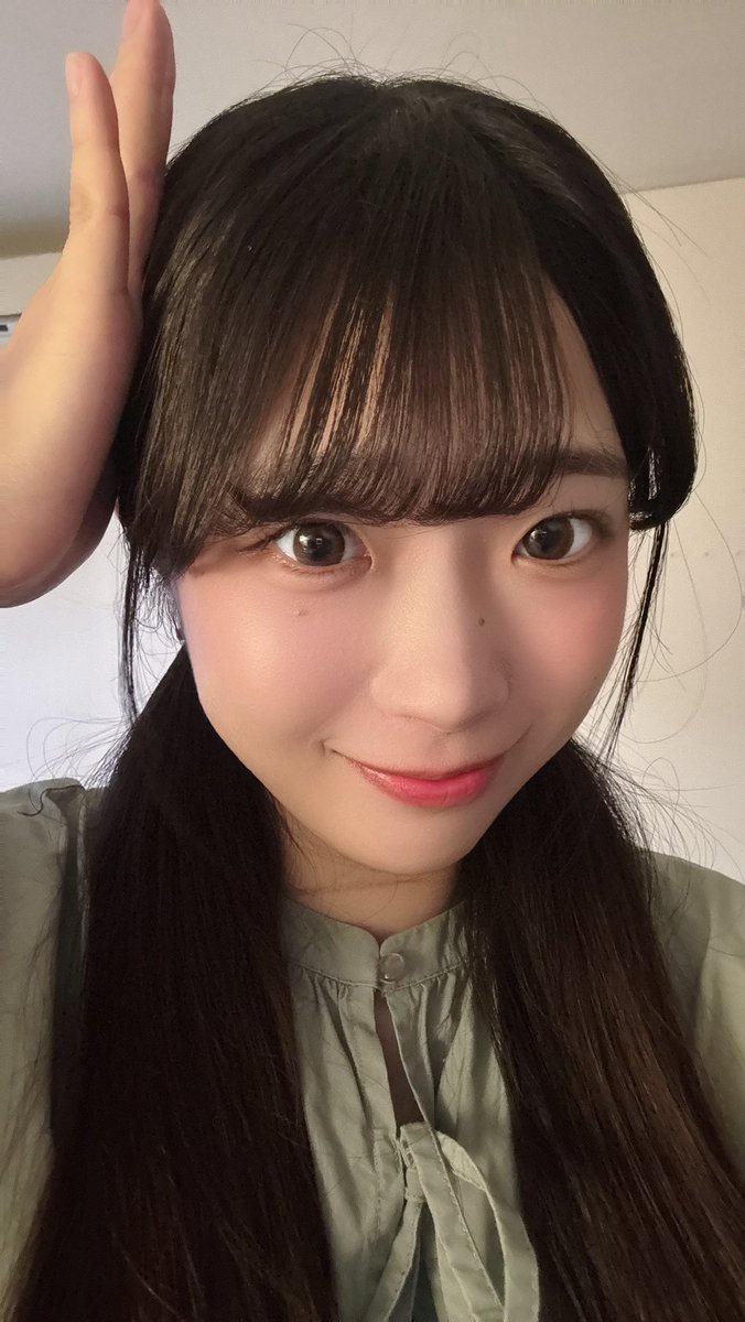 mrenanosa's tweet photo. 時間無い時の🎀必殺ふたつ結び🎀

今日の配信も見にきてくださり、ありがとうございました！1日暇なのになんで準備ってこんなにドタバタになるんだ〜〜；；
私たまに準備配信やるけど、皆さんどういう気持ちで見てくれてるんだろう？？笑
・・・楽しいからみんな配信見に来てね♡ https://t.co/0wOJ3N90pQ