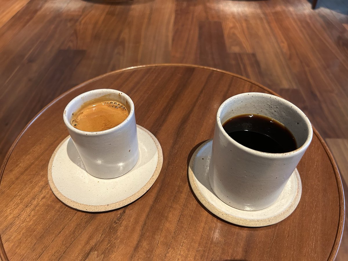 narratorsugiemi's tweet photo. 今日は密かに憧れていたblue bottle coffeeへ✨子供が実家で遊んでいるので、大人はゆっくりコーヒータイム☕️ https://t.co/WRsILTkLgI