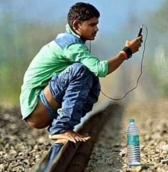 vicktorianyrs's tweet photo. @PanAmComintern @Howlingmutant0 "Is that your kid?"       
                /\ https://t.co/2dBd4c0BTB