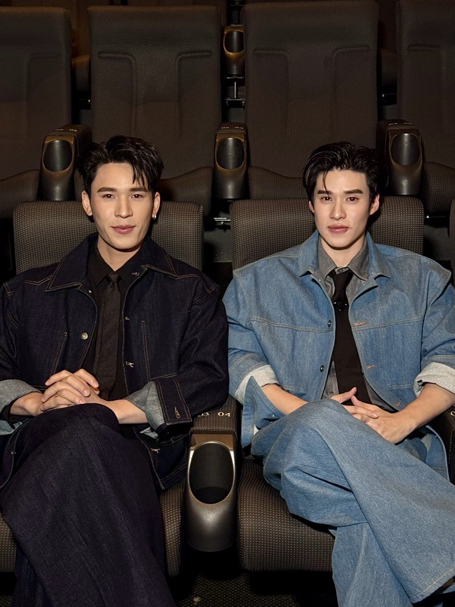 FlowerBoyTH's tweet photo. ไม่ลืมที่จะหล่อเท่ 😎

PEARLPEAK FANMEET IN MILAN 

#PearlPeakFM_Milan 
#pearlpeak #เพิร์ลพีค https://t.co/ZGqrDiAHzz