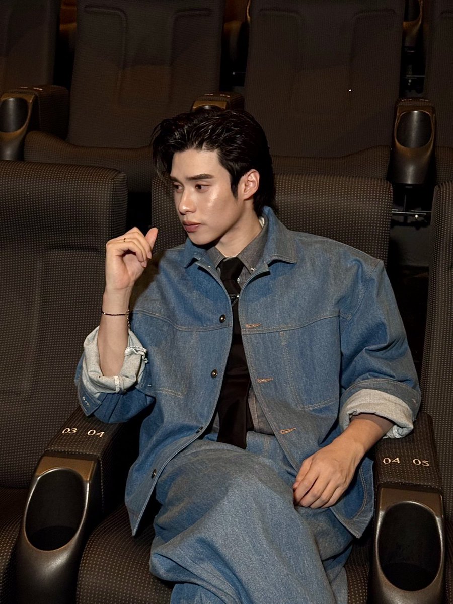 FlowerBoyTH's tweet photo. ไม่ลืมที่จะหล่อเท่ 😎

PEARLPEAK FANMEET IN MILAN 

#PearlPeakFM_Milan 
#pearlpeak #เพิร์ลพีค https://t.co/ZGqrDiAHzz