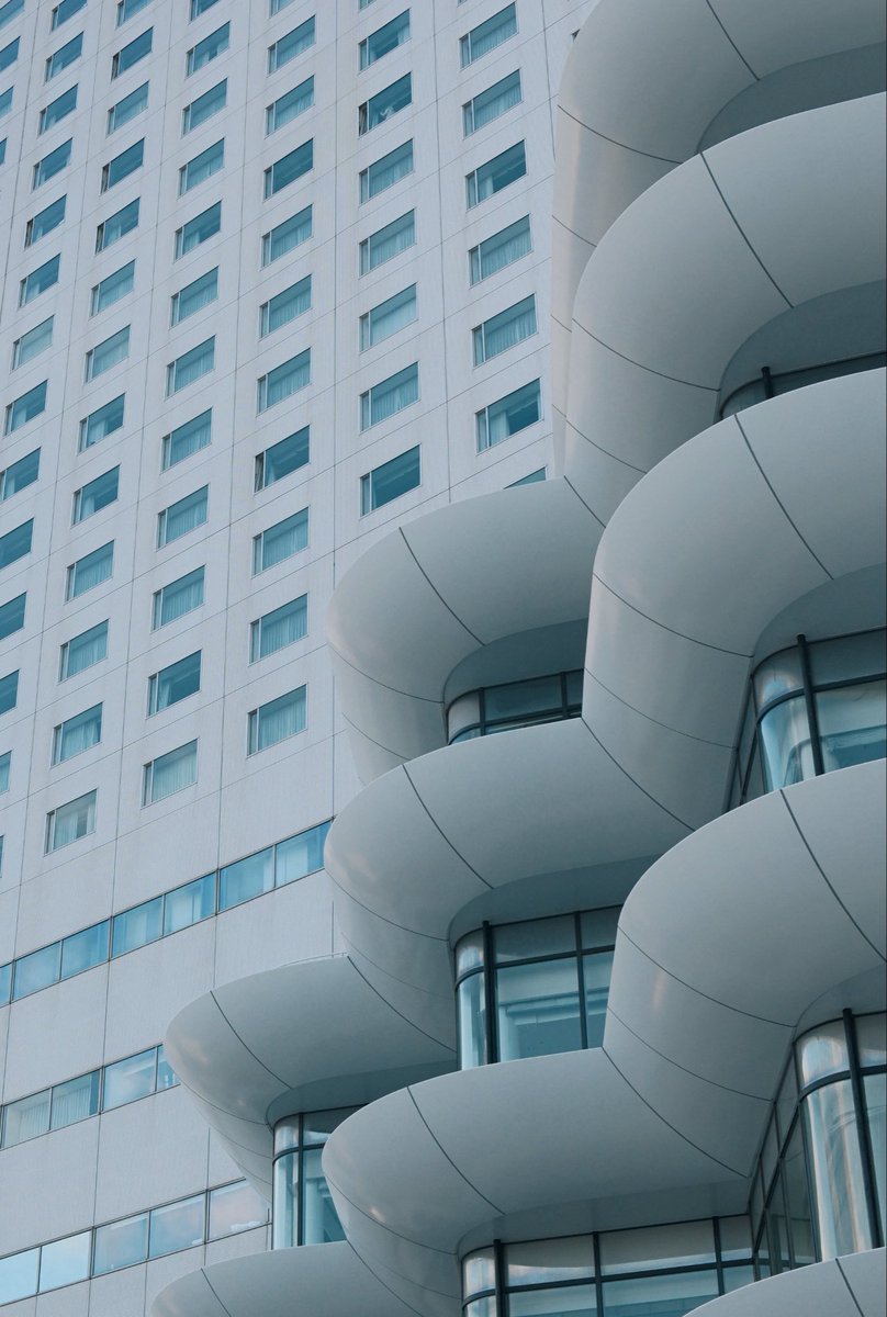 purin__design's tweet photo. みなとみらいの建物たち https://t.co/LdIHD6rNpH