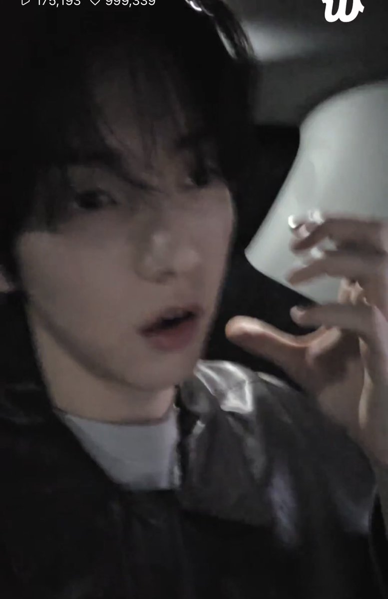 o_n1n5's tweet photo. 오늘 수빈이 얼굴 진심 아프로디테야 너무 이뻐 https://t.co/lYr9UCss9w
