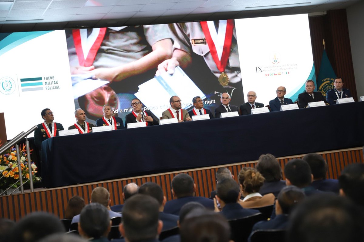 prensaperupe's tweet photo. 🇵🇪¡Concluye IX Encuentro Internacional de Justicia Militar Policial! Perú fue sede de debate global sobre derecho procesal y seguridad jurídica de las fuerzas del orden como pilar democrático en nuestro continente.  
https://t.co/KgjY9gGIp3 https://t.co/VgRt6VT46Z