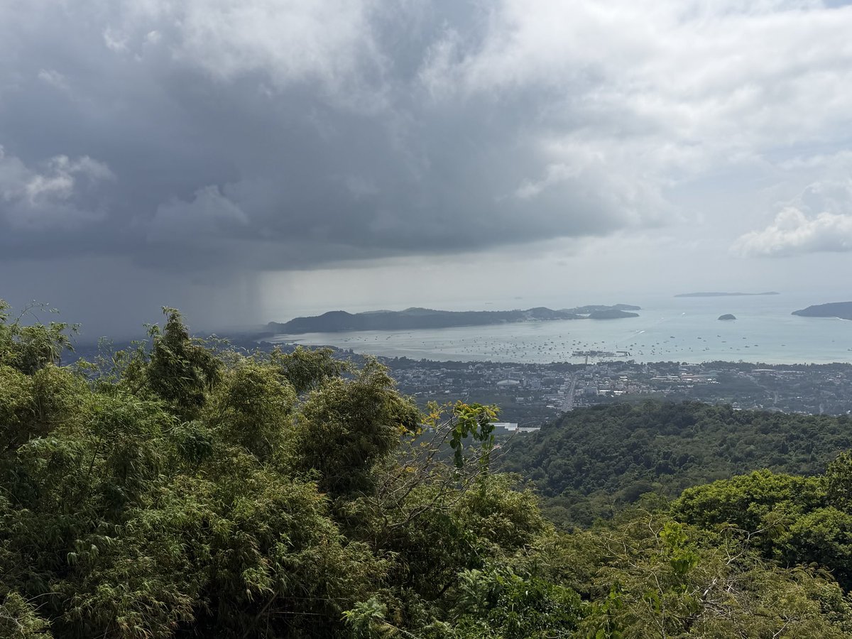 marathon_mac12's tweet photo. Is a rainstorm prettier from above, or are you just glad you are not in it?
Watched this one walk across the bay while the boats stayed out. 

Phuket Thailand https://t.co/gZK2565NAB